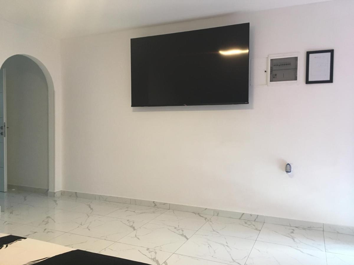 Sunshine Apartments Karlobag Bagian luar foto